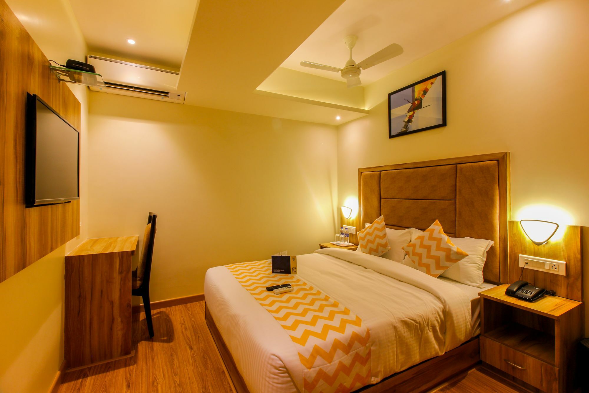 Fluorescent By Bizzgrow Hotels International Airport - Formerly Known As Byaris International Mumbai Exteriör bild