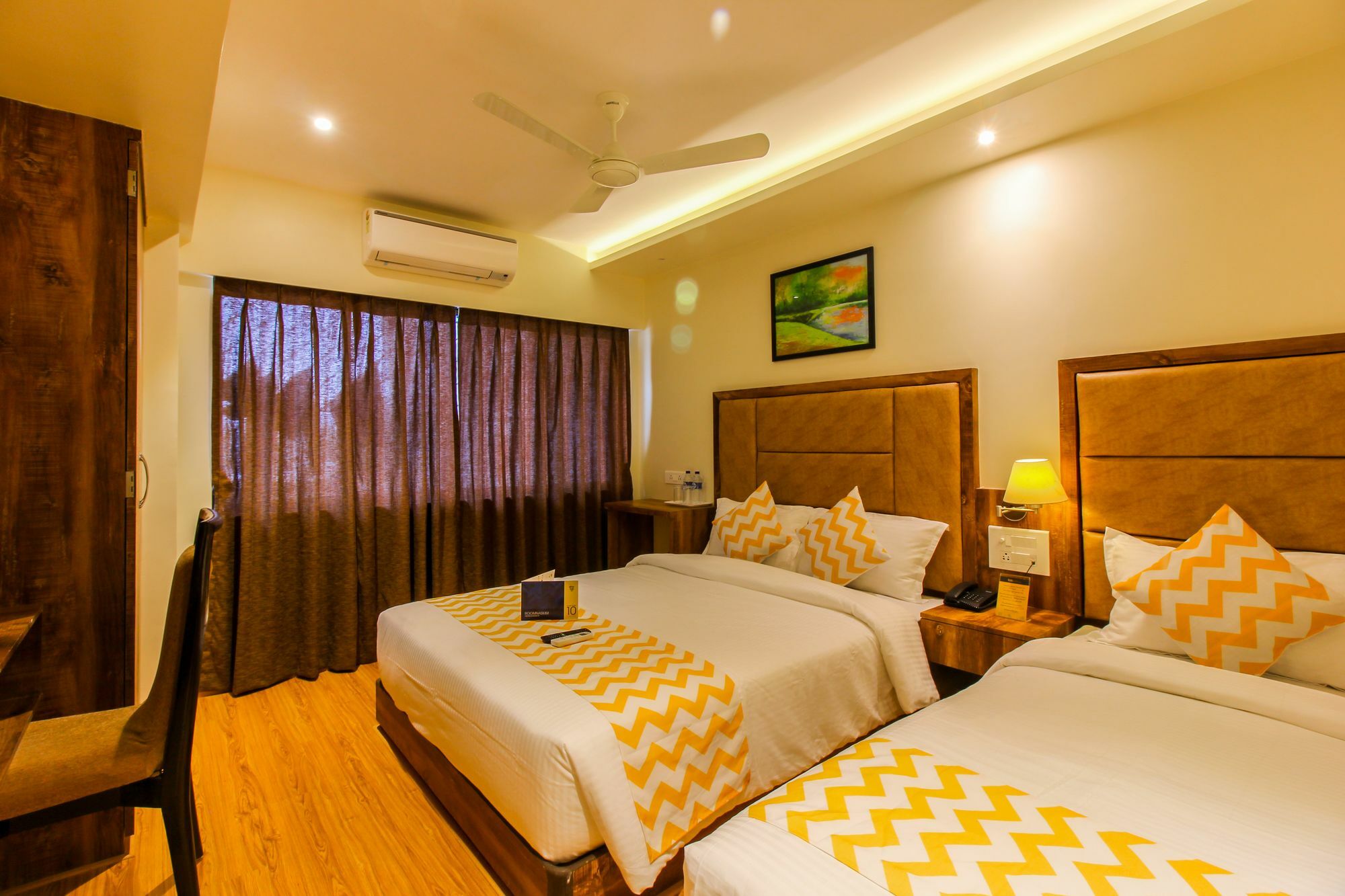 Fluorescent By Bizzgrow Hotels International Airport - Formerly Known As Byaris International Mumbai Exteriör bild