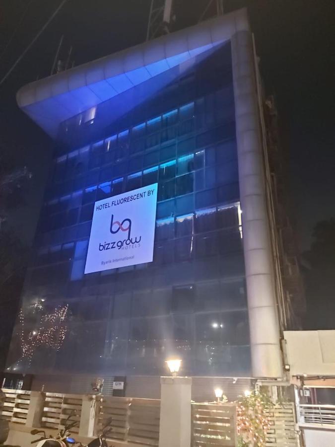 Fluorescent By Bizzgrow Hotels International Airport - Formerly Known As Byaris International Mumbai Exteriör bild